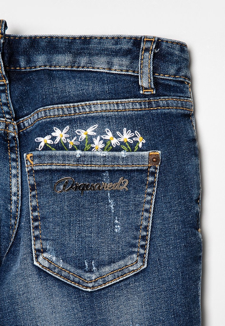 Dsquared2