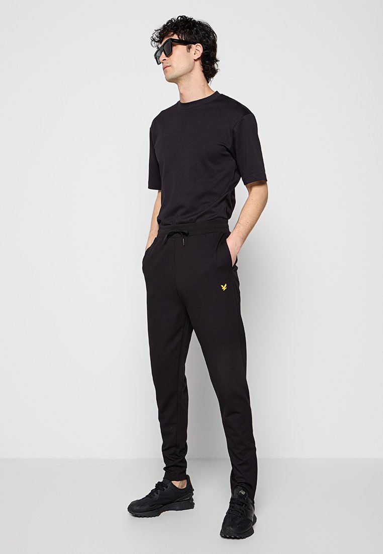 Lyle & Scott