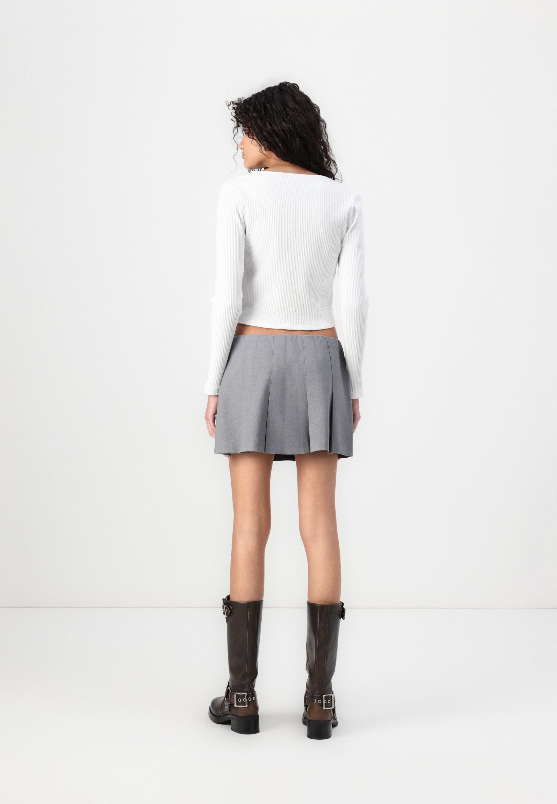 Abercrombie & Fitch PLEATED MINI SKORT