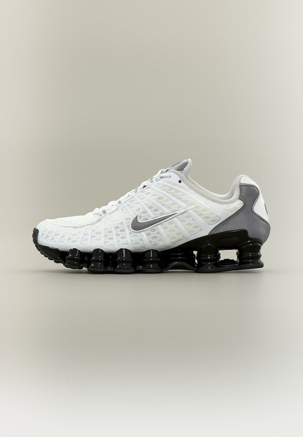 Nike Sportswear SHOX TL UNISEX - Trainers - white/metallic cool grey/black/cool grey/reflect silver-coloured