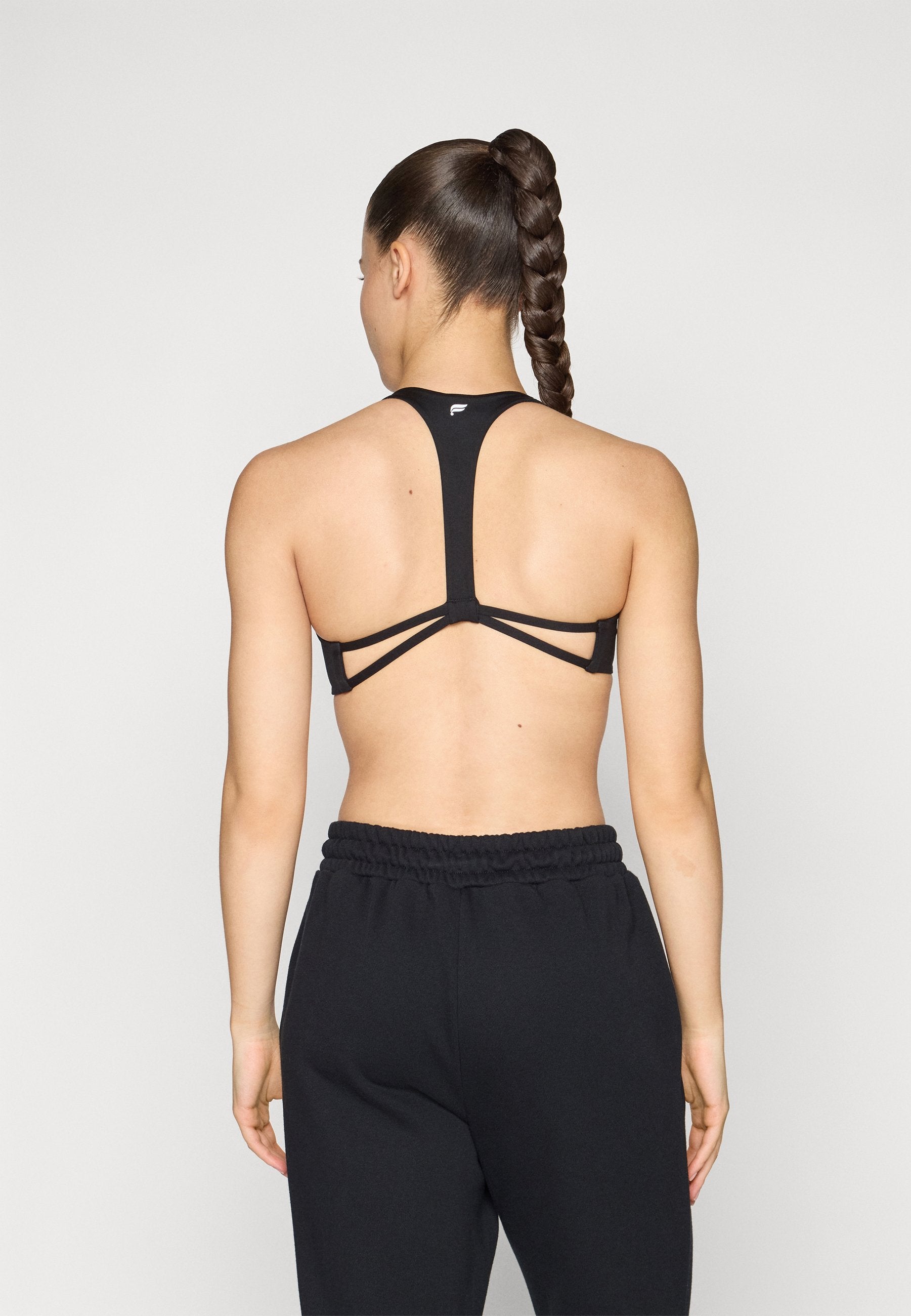 Fabletics PURELUXE PLUNGE LOW IMPACT BRA