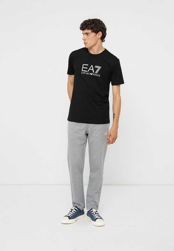 EA7 Emporio Armani