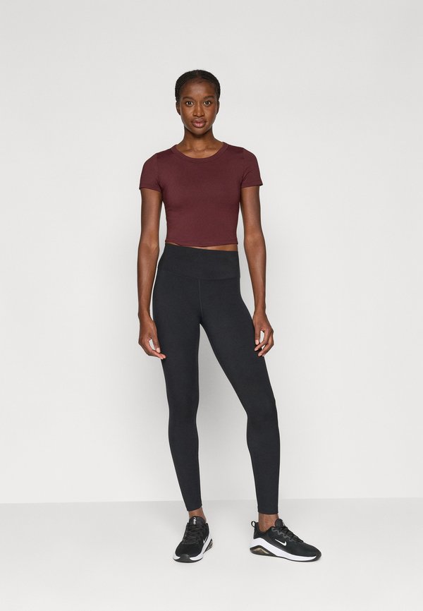 Nike Performance ONE FITTED TOP