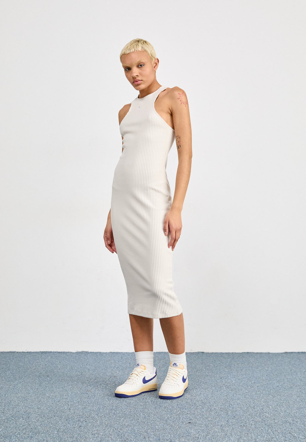 Nike Sportswear MIDI