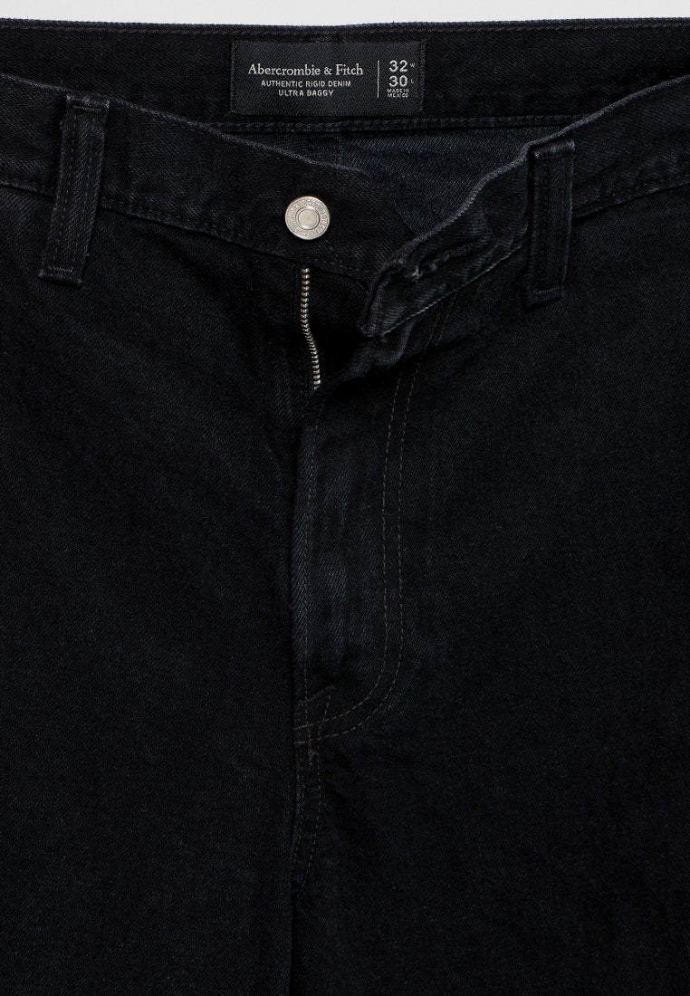 Abercrombie & Fitch JUL4