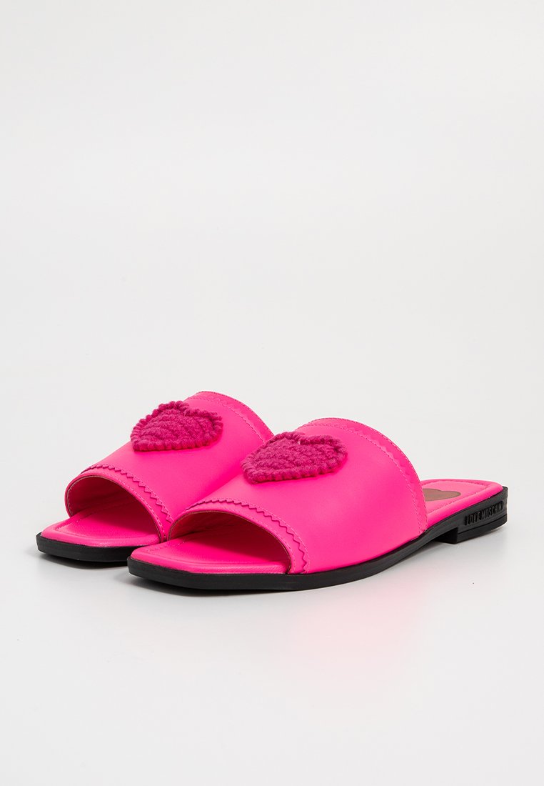 Love Moschino KARL 20