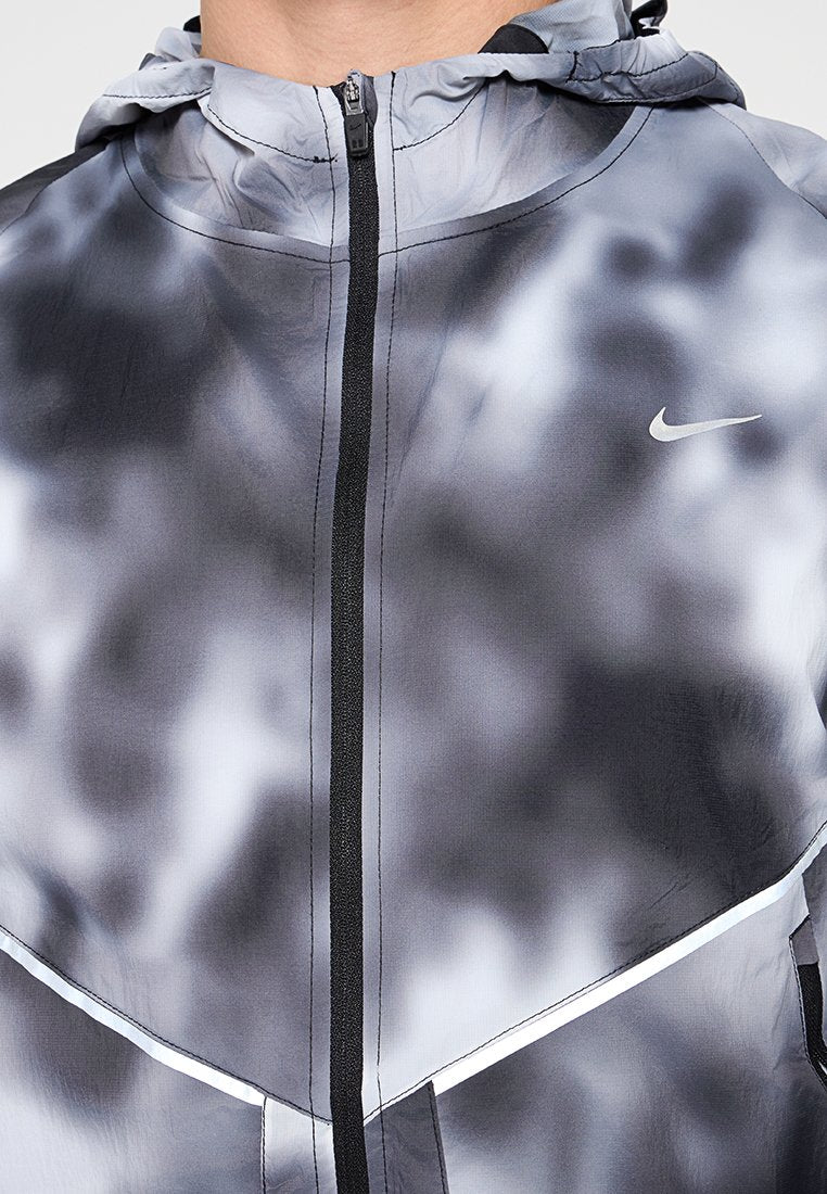 Nike Performance