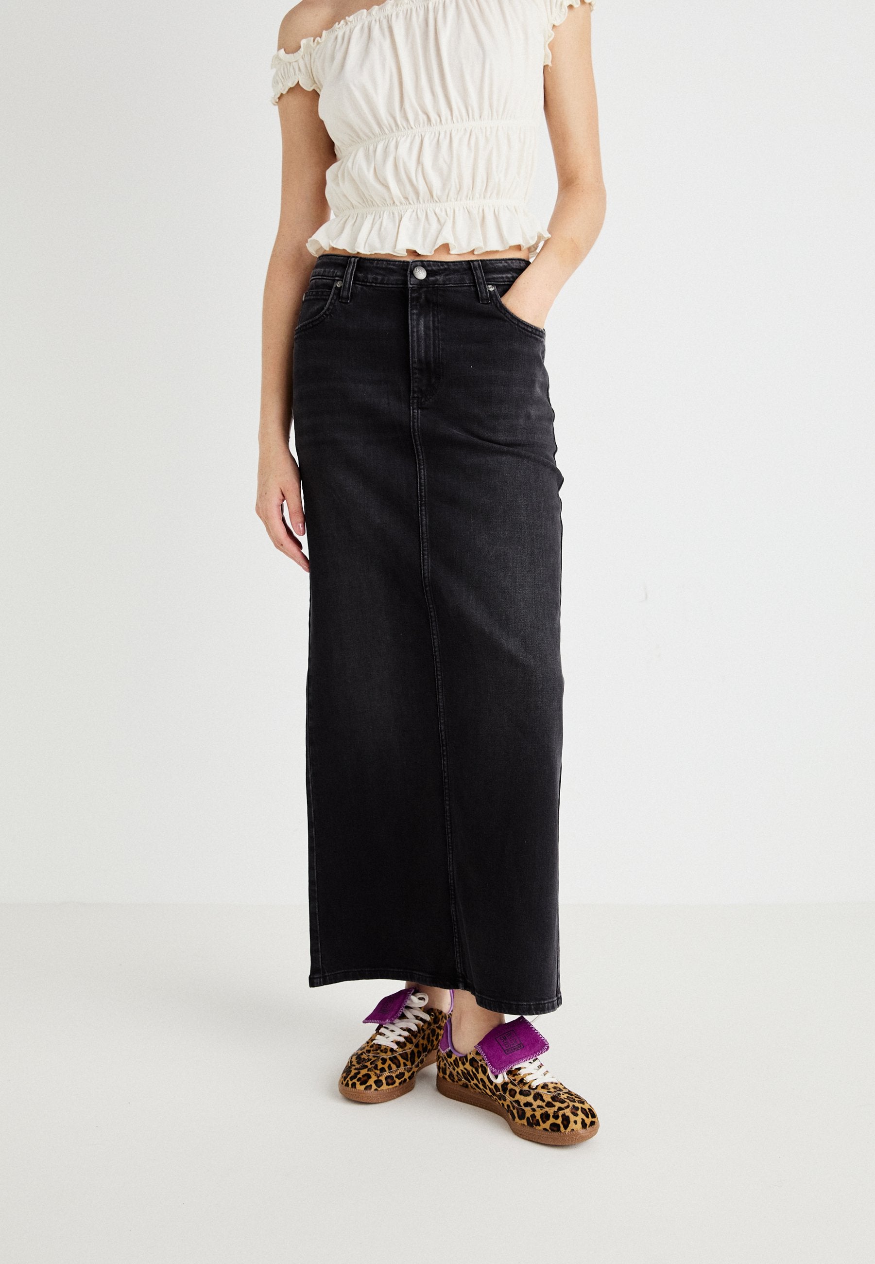Lee BACK SLIT MAXI