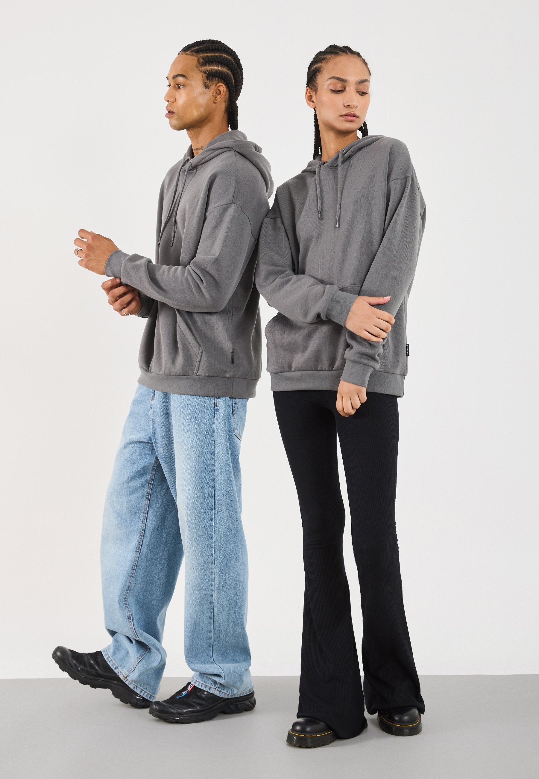 YOURTURN UNISEX RELAXED FIT HOODIE