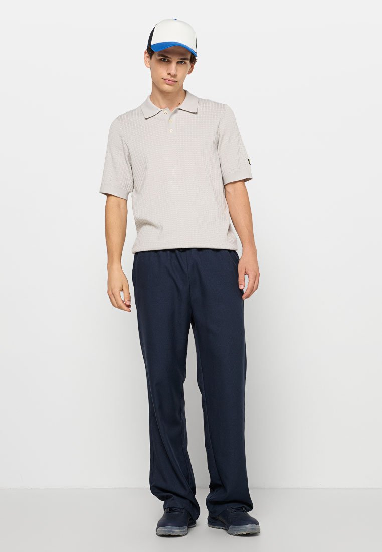 Lyle & Scott GRID