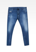 Blaue Jeans-Jogginghosen mit Kordelzug am Bund, zulaufenden Beinen und Vordertaschen. Ausgestattet mit einem ausgewaschenen Look und dezenten Nähdetails.