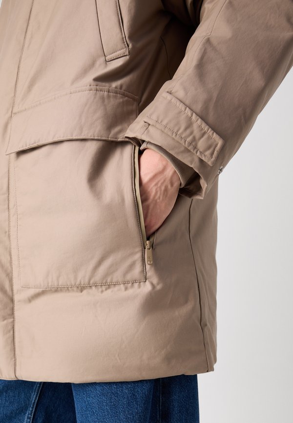 Calvin Klein Jeans WARM