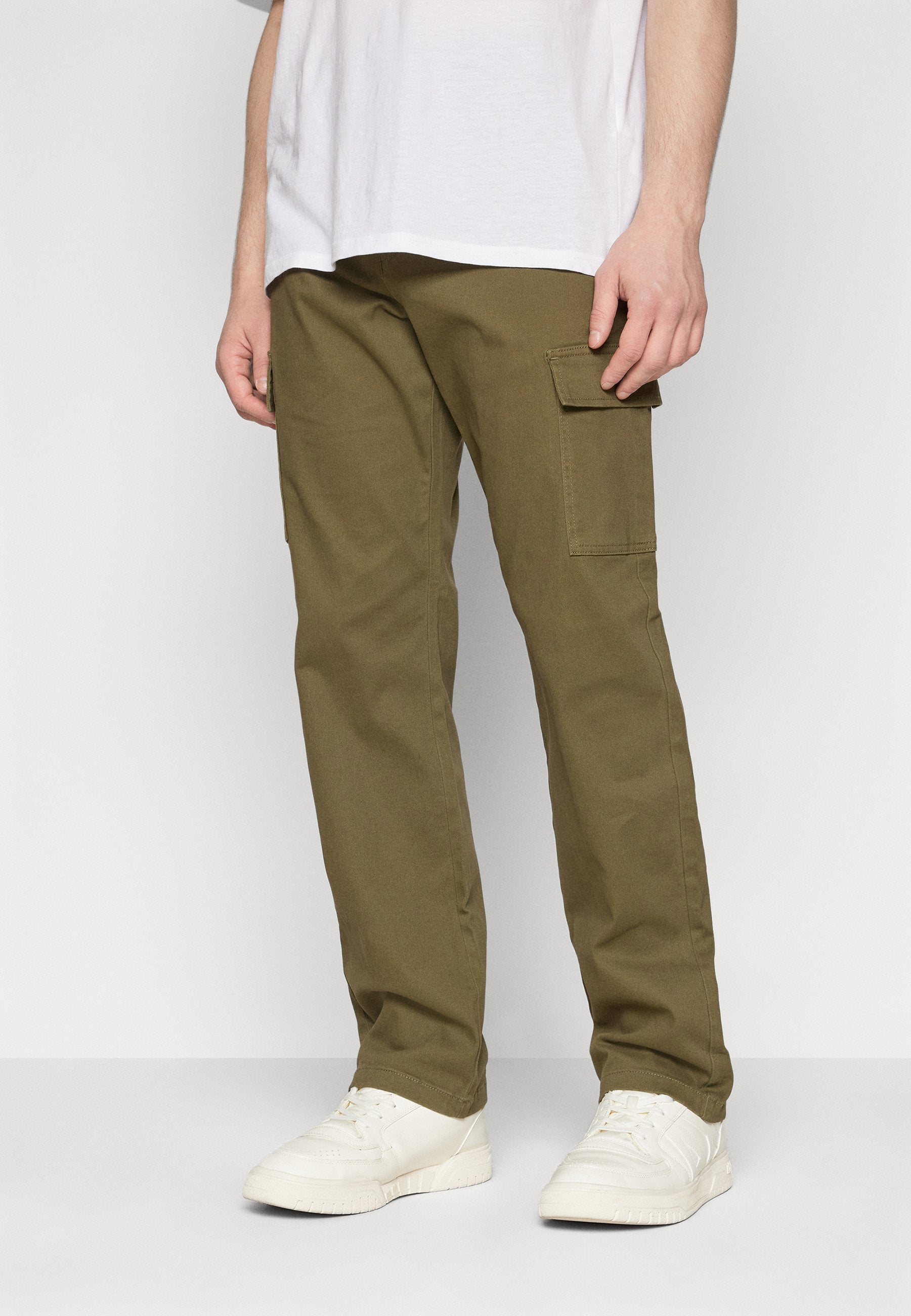 ONSEDGE LIFE PANT Media 3