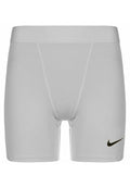 Weiße Sportshorts aus dehnbarem Material, mit einem schwarzen Nike-Logo an der unteren rechten Seite und einem glatten, nahtlosen Design.