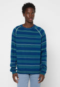 Herrenpullover mit langen Ärmeln in Blau- und Grüntönen, mit Rundhalsausschnitt, gerippten Bündchen und weichem, strukturiertem Stoff.