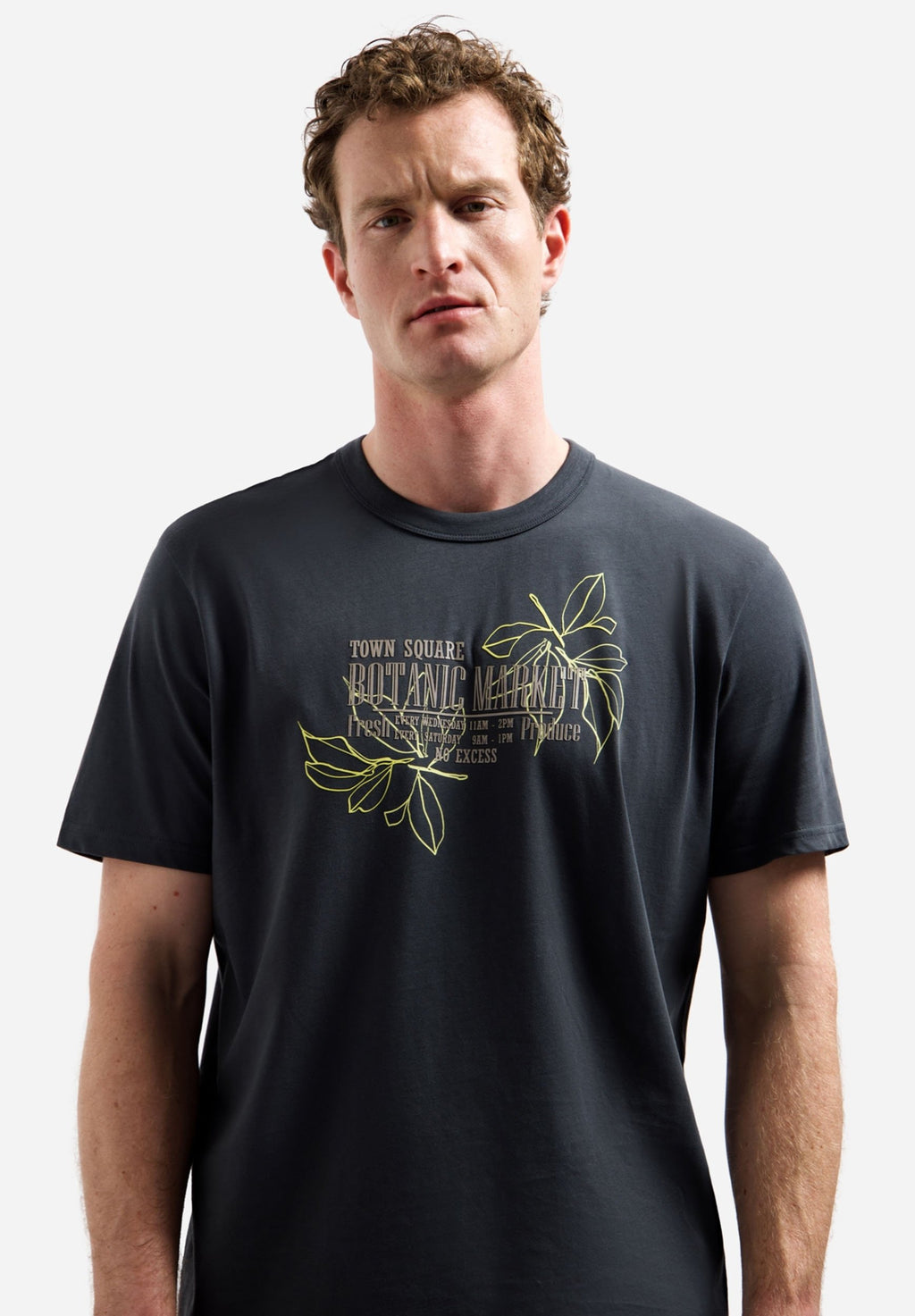 ARTWORK WITH ROUND NECK Media 7