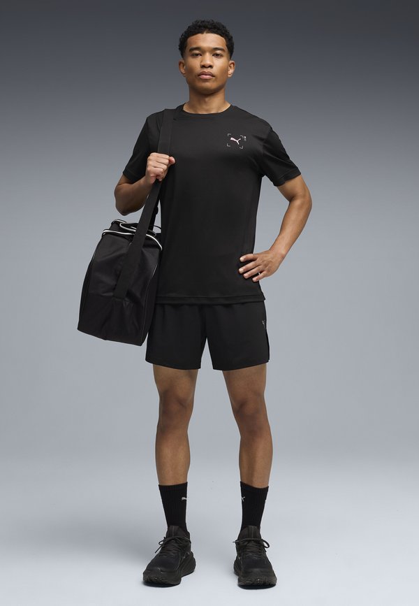 Puma M DREAMRUN 5" DRYCELL SHORT - Sports shorts - black
