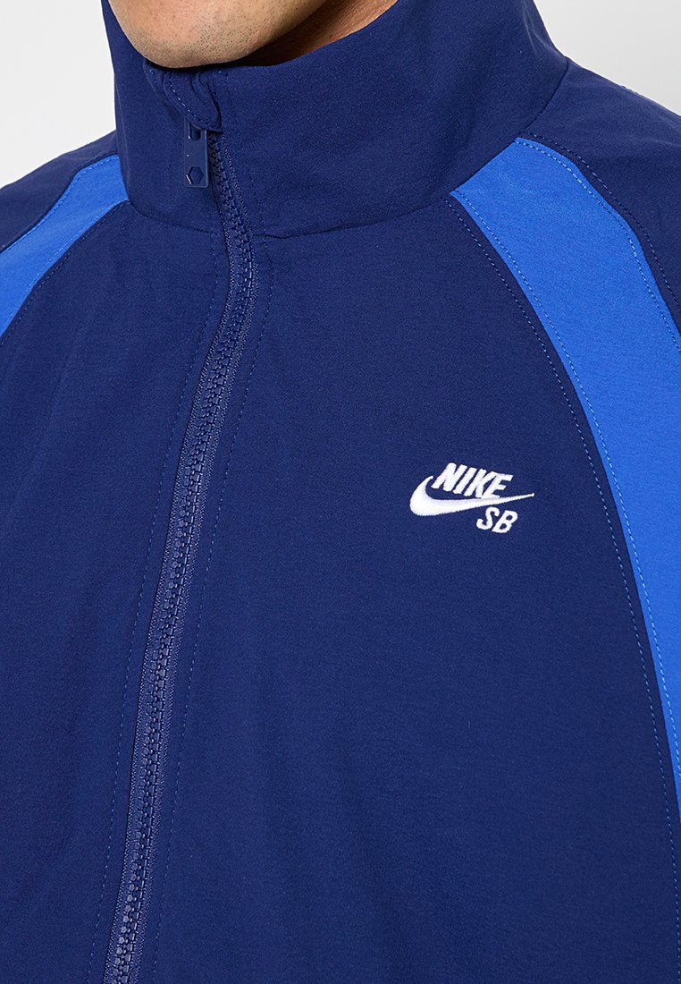Nike Performance