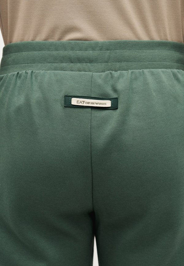 EA7 Emporio Armani TRAIN LOGO SERIES