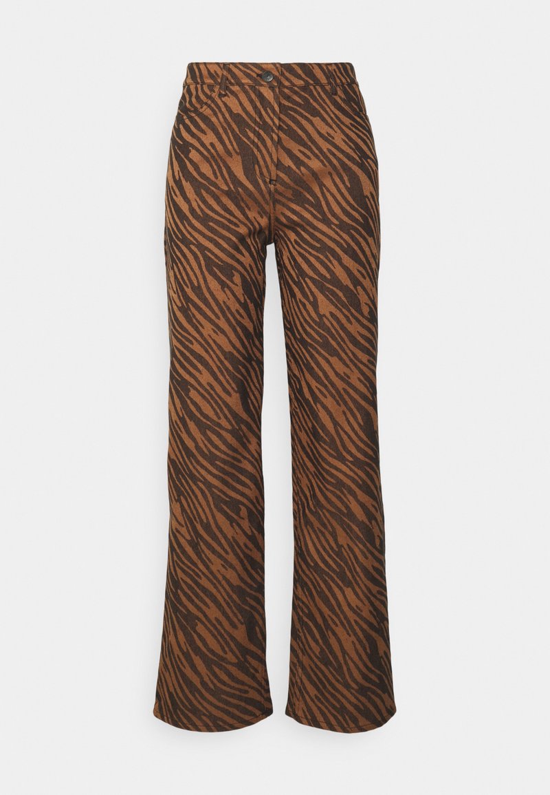 NOA TROUSERS Media 1