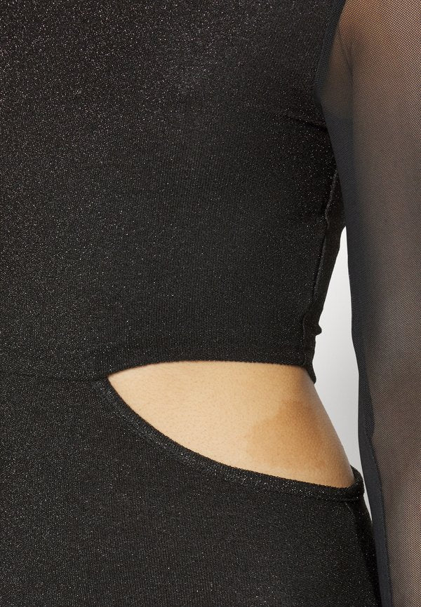 Noisy May Petite NMLOUISECUT OUT MINI DRESS