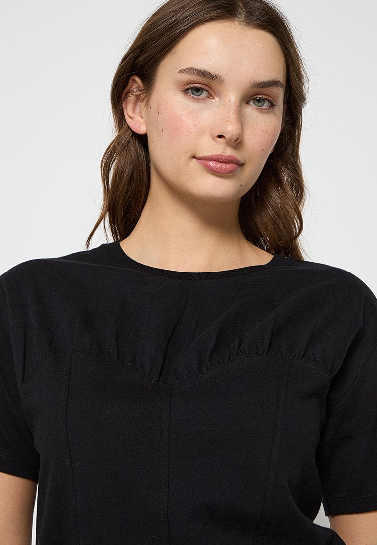 TWINSET