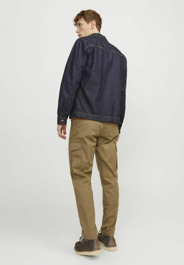 Jack & Jones KAROTTEN FIT