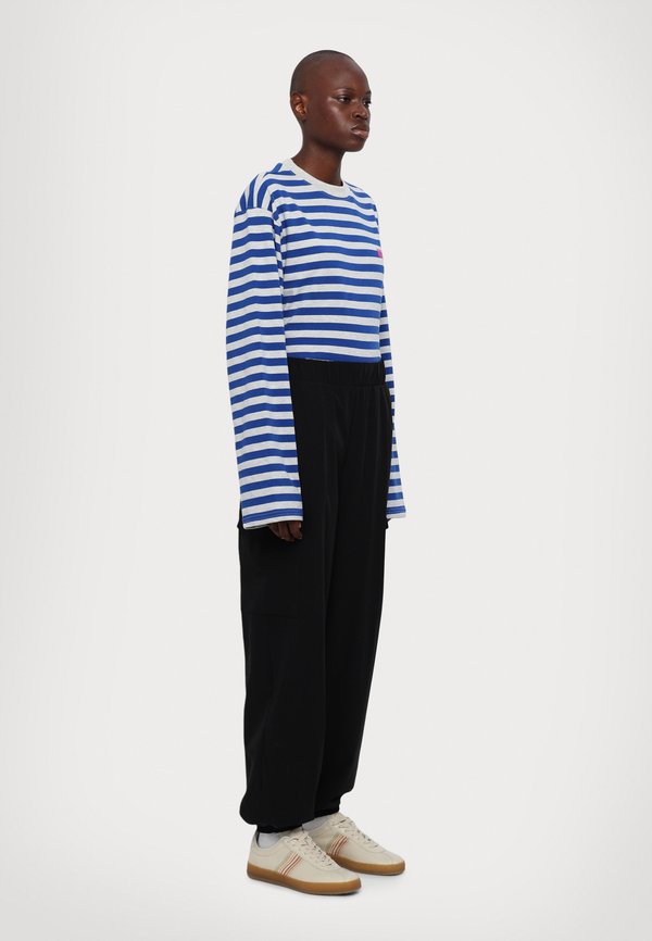 EA7 Emporio Armani PANTALONI