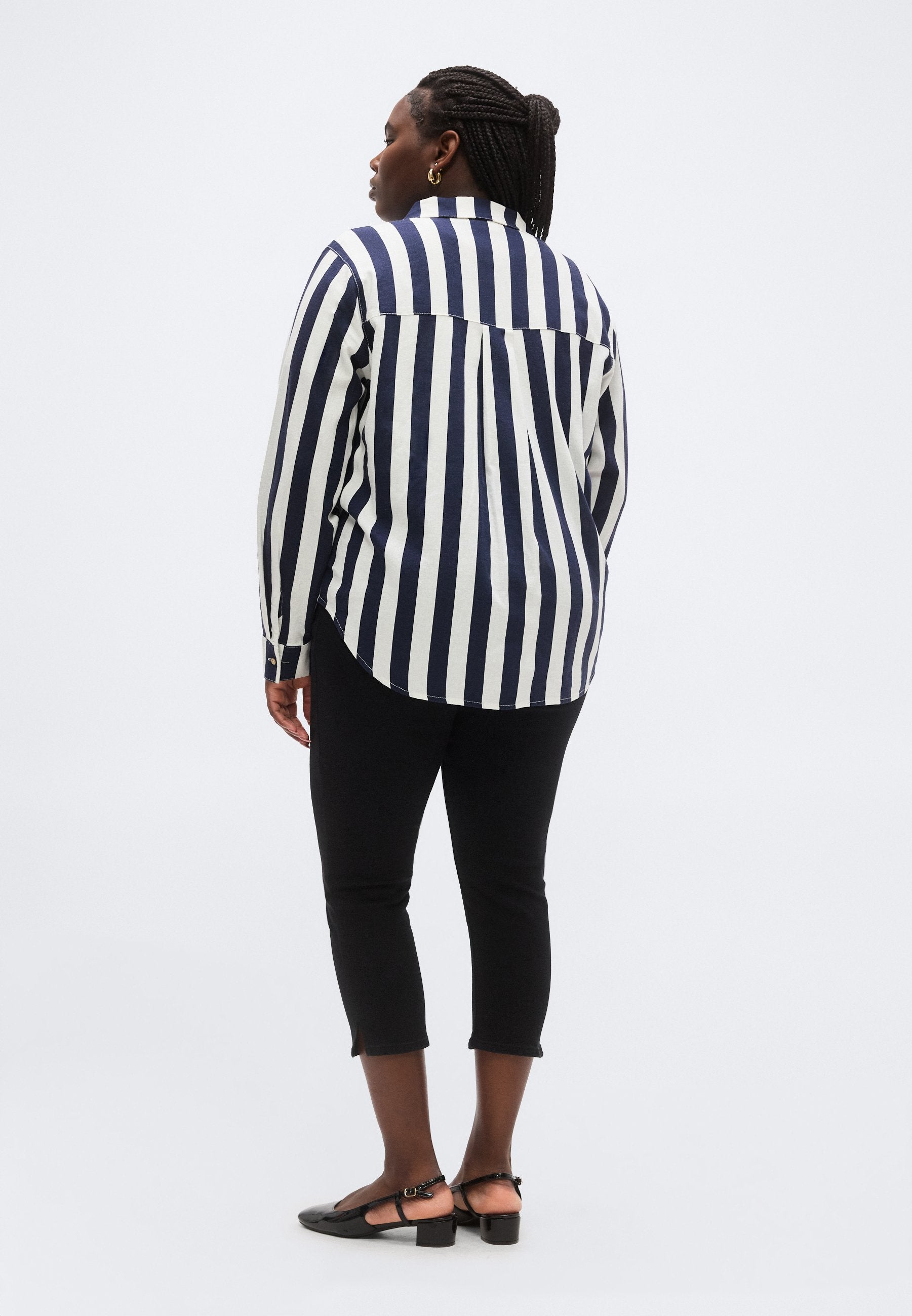 CARGOA STRAP SHIRT Media 4