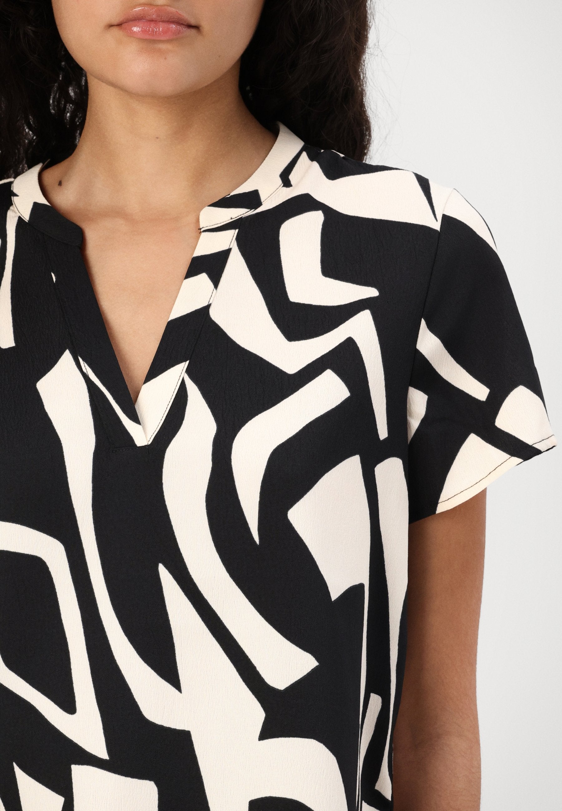 ONLY ONLELITE LIFE V NECK
