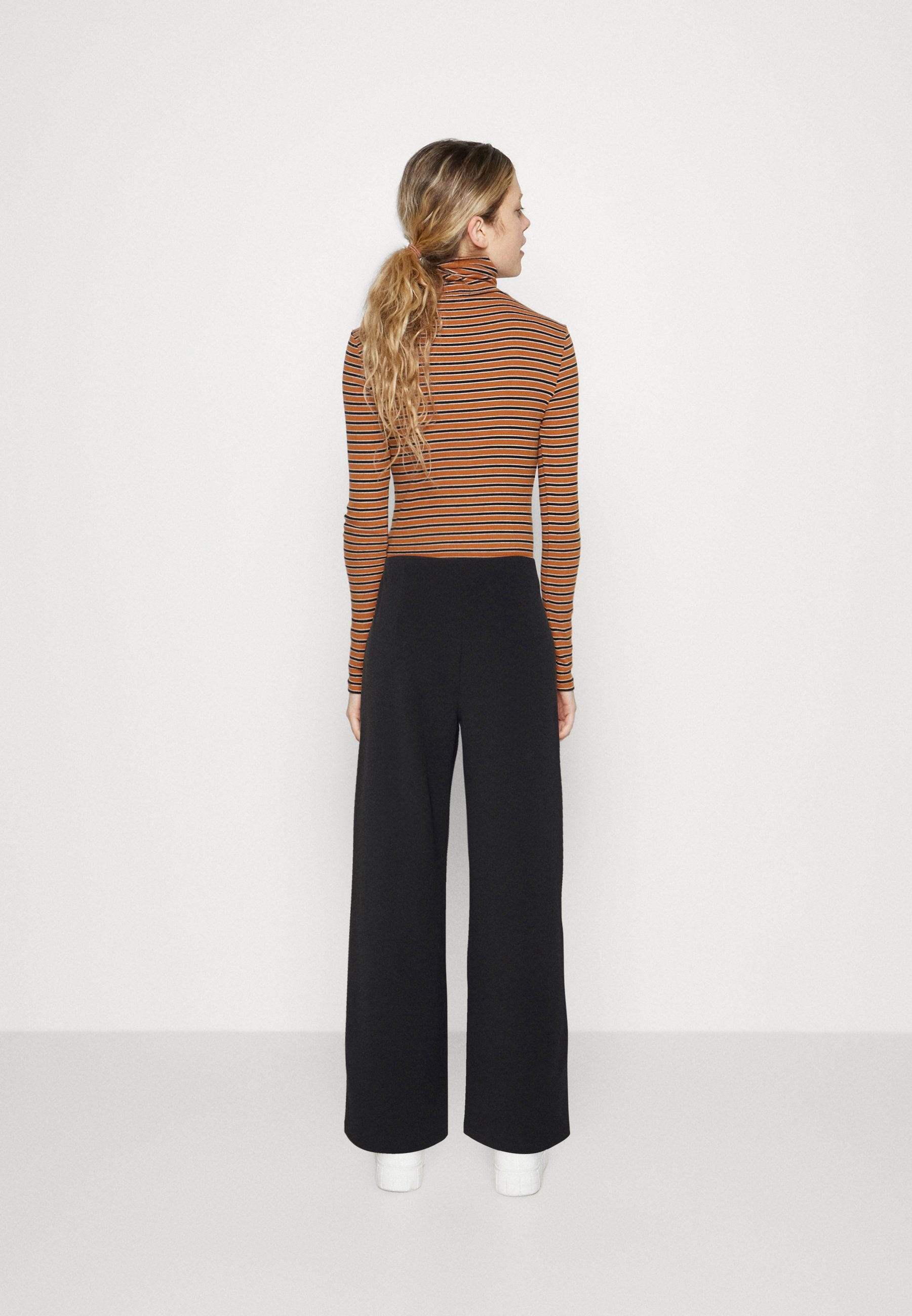 ONLANSA WIDE PANT Media 4