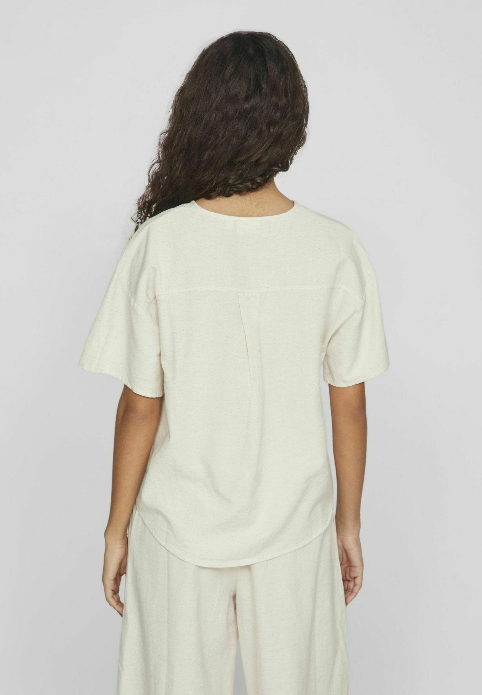 VILA Short-sleeved V-neck