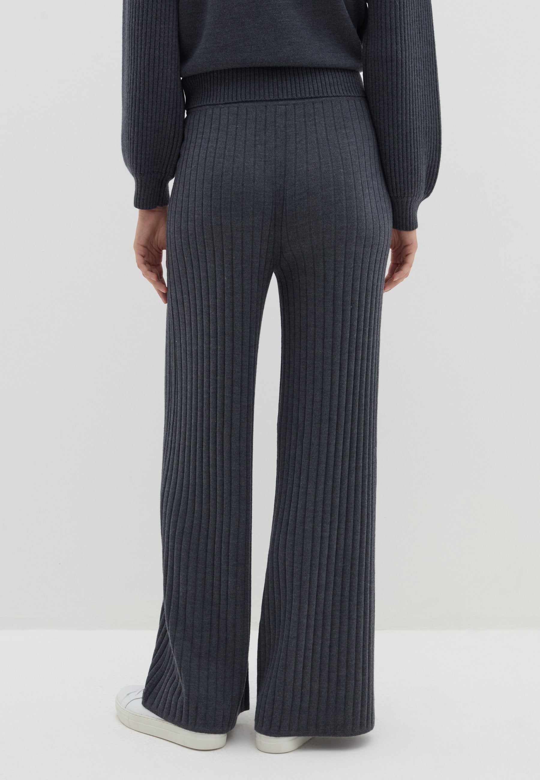 Stefanel FLARE-FIT