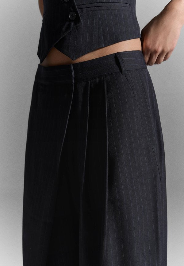 Bershka CROSSOVER WAIST LOOSE-FITTING TROUSERS - Trousers - royal blue