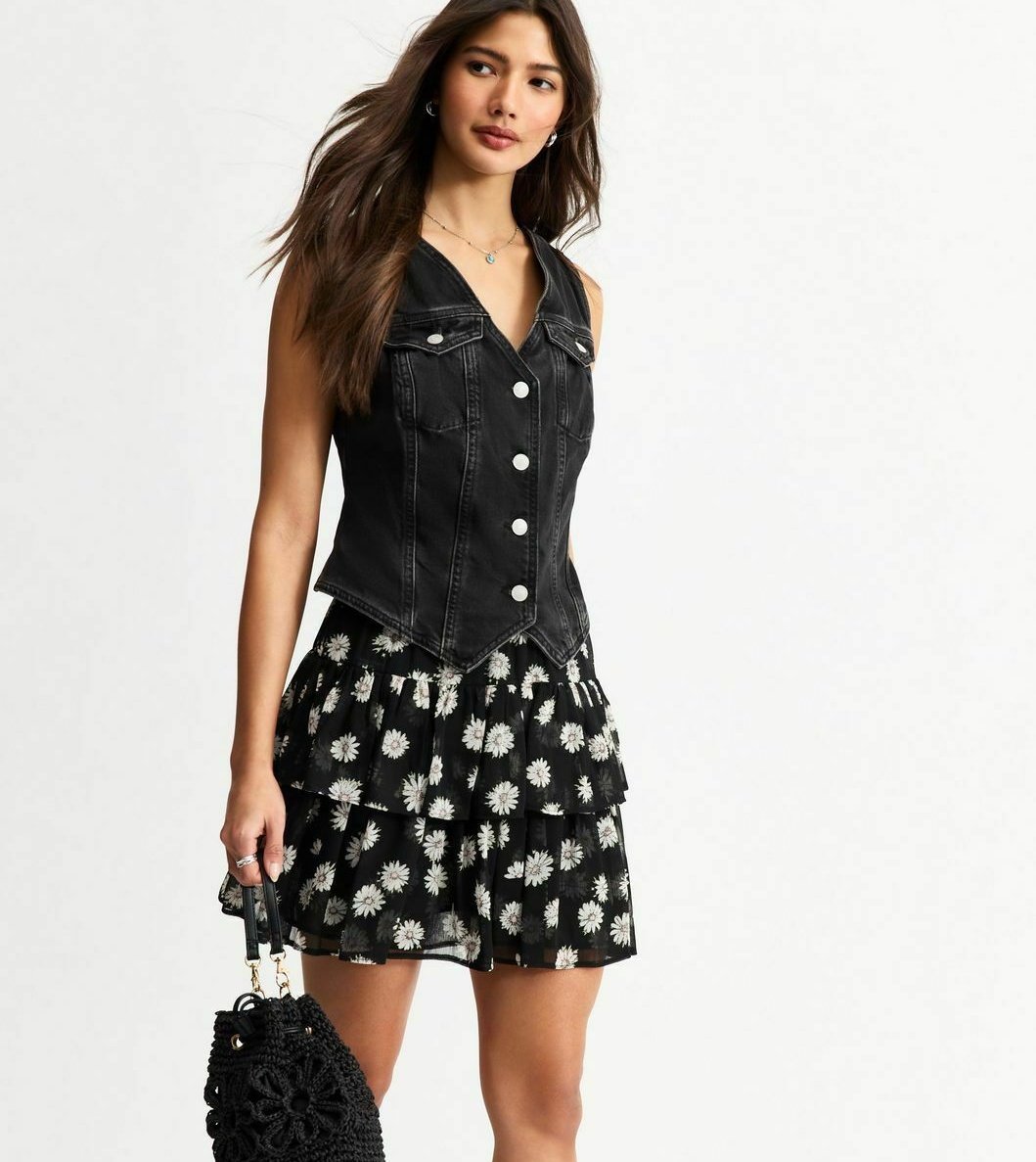 New Look DAISY PRINT RUFFLED MINI