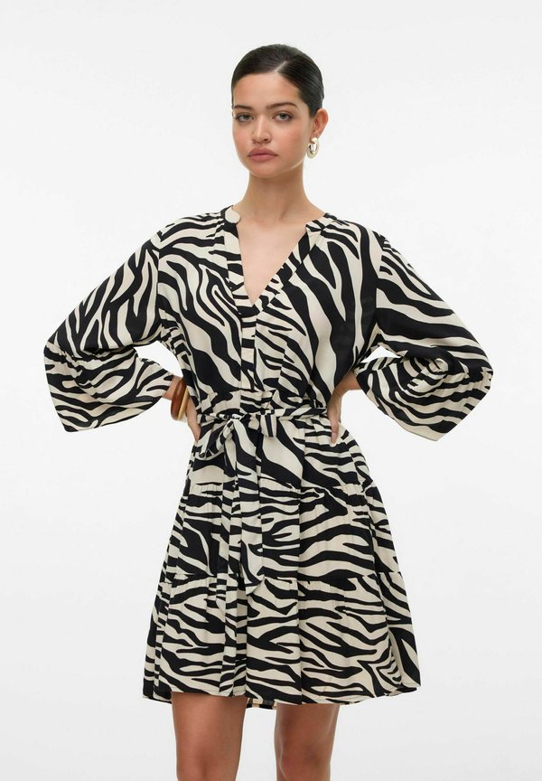 Vero Moda VMMELBA Short - Day dress - oatmeal