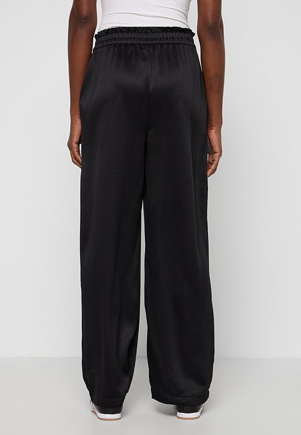 Vero Moda VMLILLIE LOOSE FIT