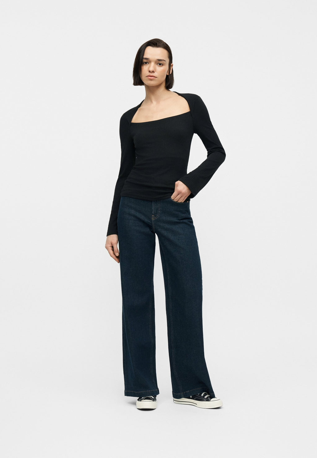 GAP WIDE ENVELOPE NECK