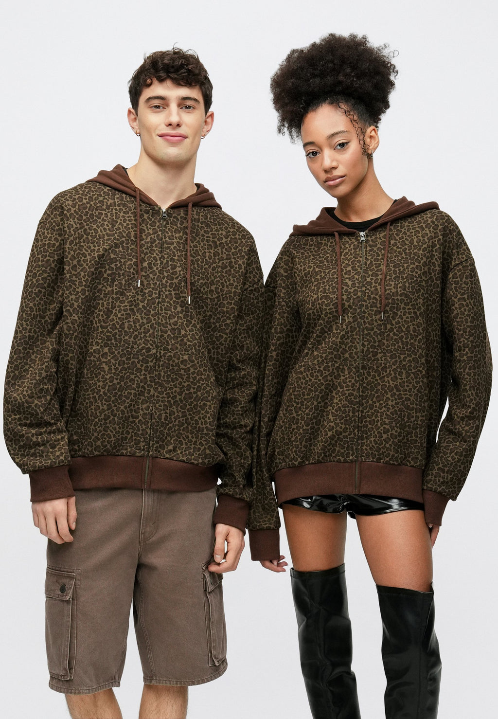 YOURTURN UNISEX RELAXED FIT LEO PRINT ZIP-UP HOODIE