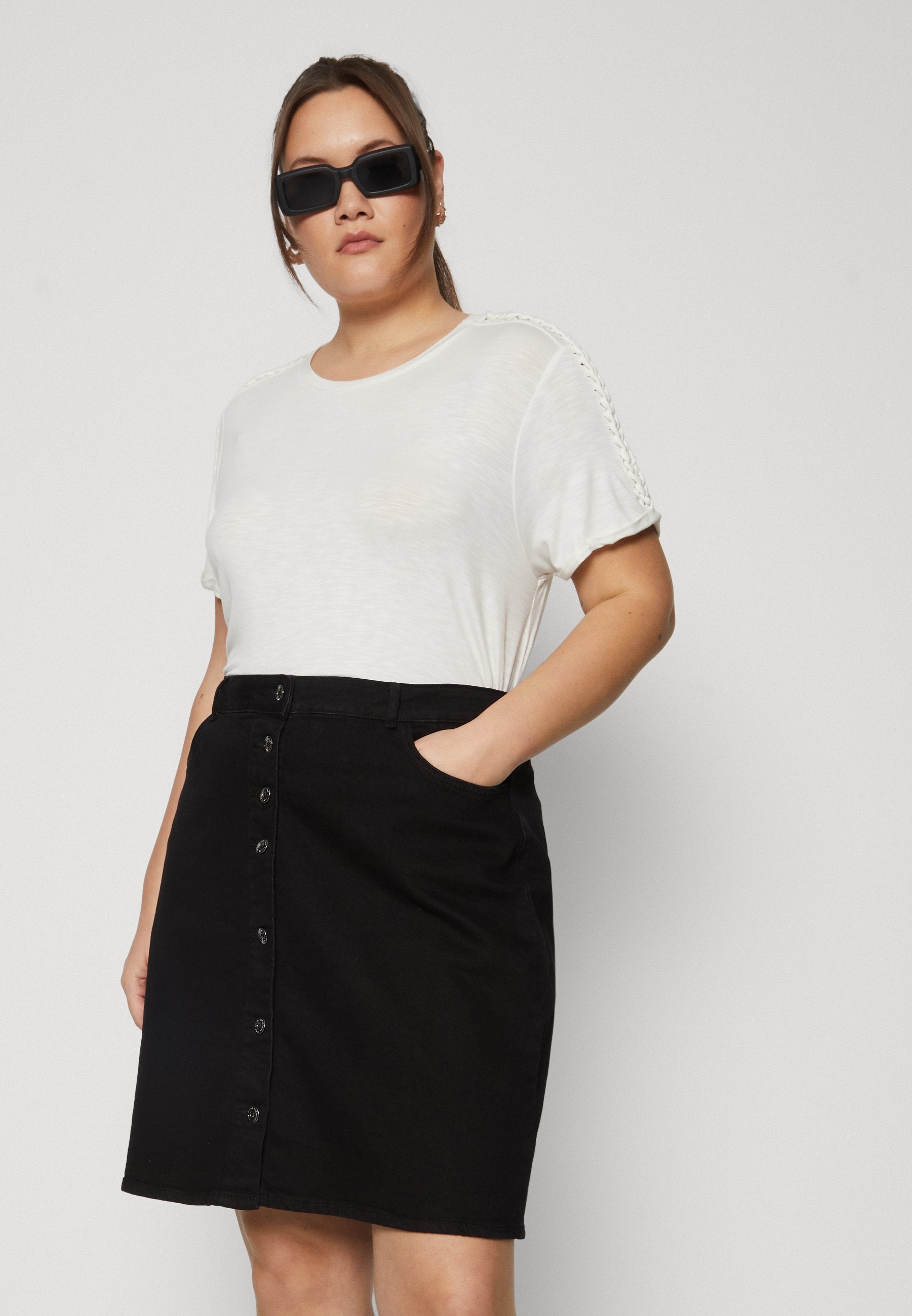 CARMANNI SKIRT Media 5