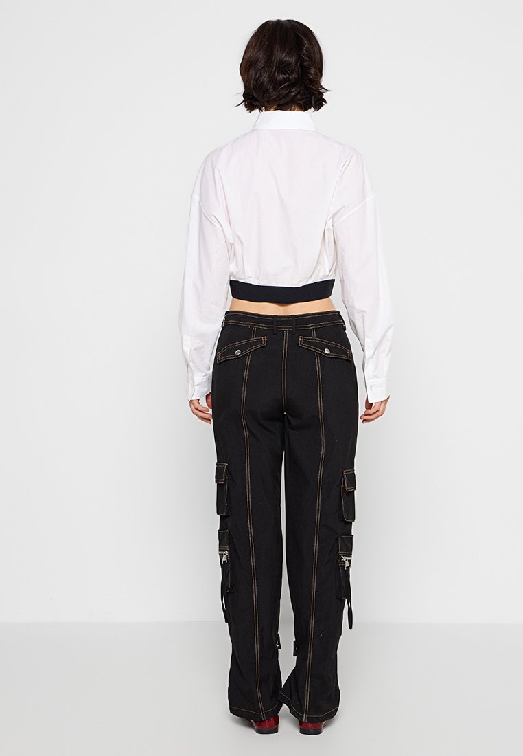 DKNY