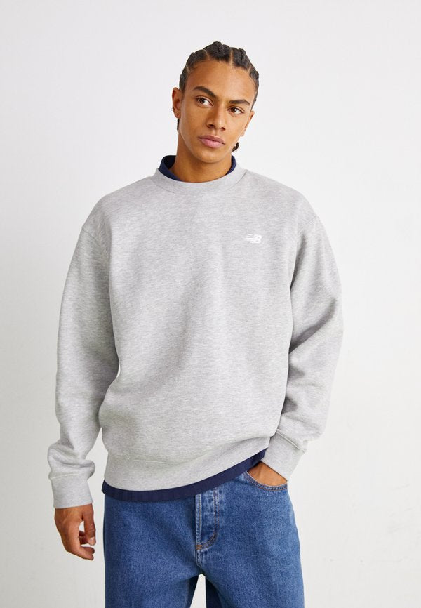 New Balance SPORT ESSENTIALS CREW UNISEX - Hoodie - athletic grey
