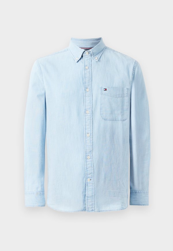 Tommy Hilfiger REGULAR FIT PATCH POCKET CHAMBRAY SHIRT - Shirt - light blue chambray