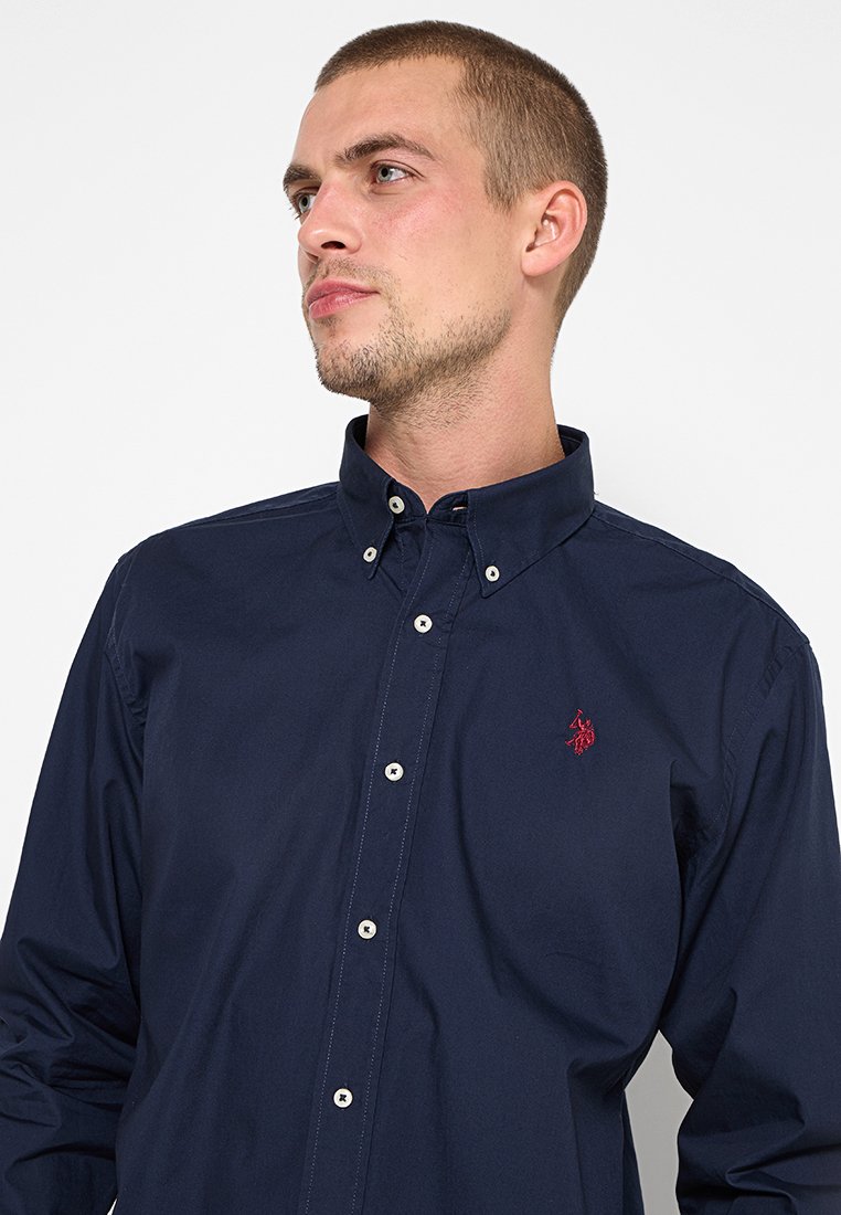 U.S. Polo Assn. REGULAR FIT