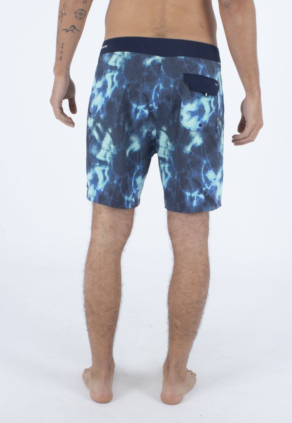 Hurley PHANTOM CLASSIC 18