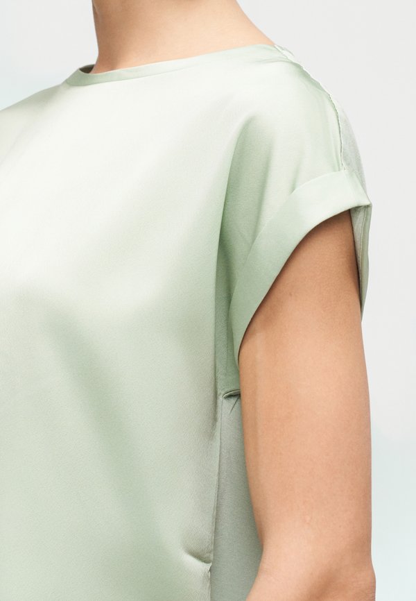 VILA VIELLETTE S/S SATIN TOP - NOOS