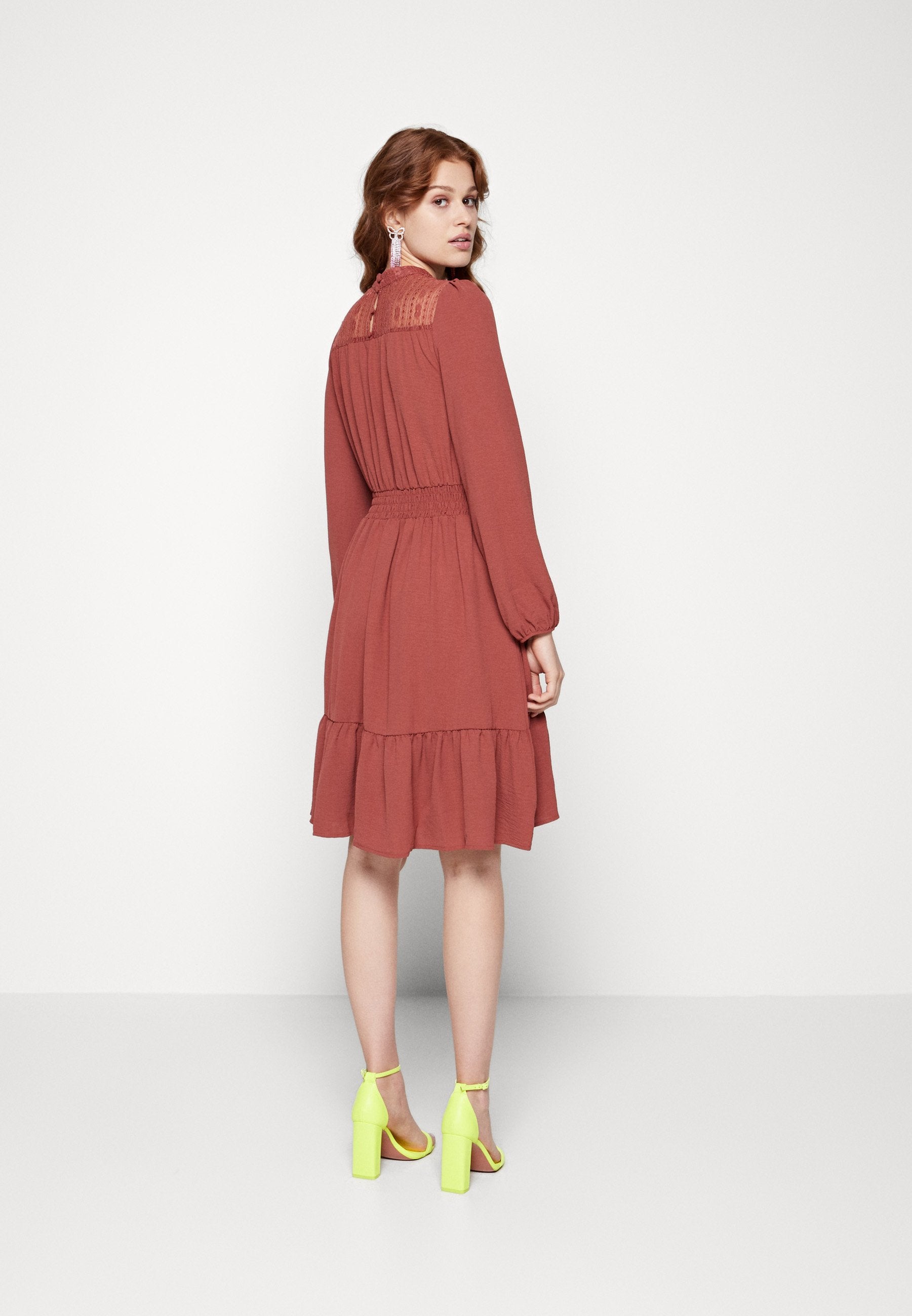 ONLY ONLMETTE NECKDRESS