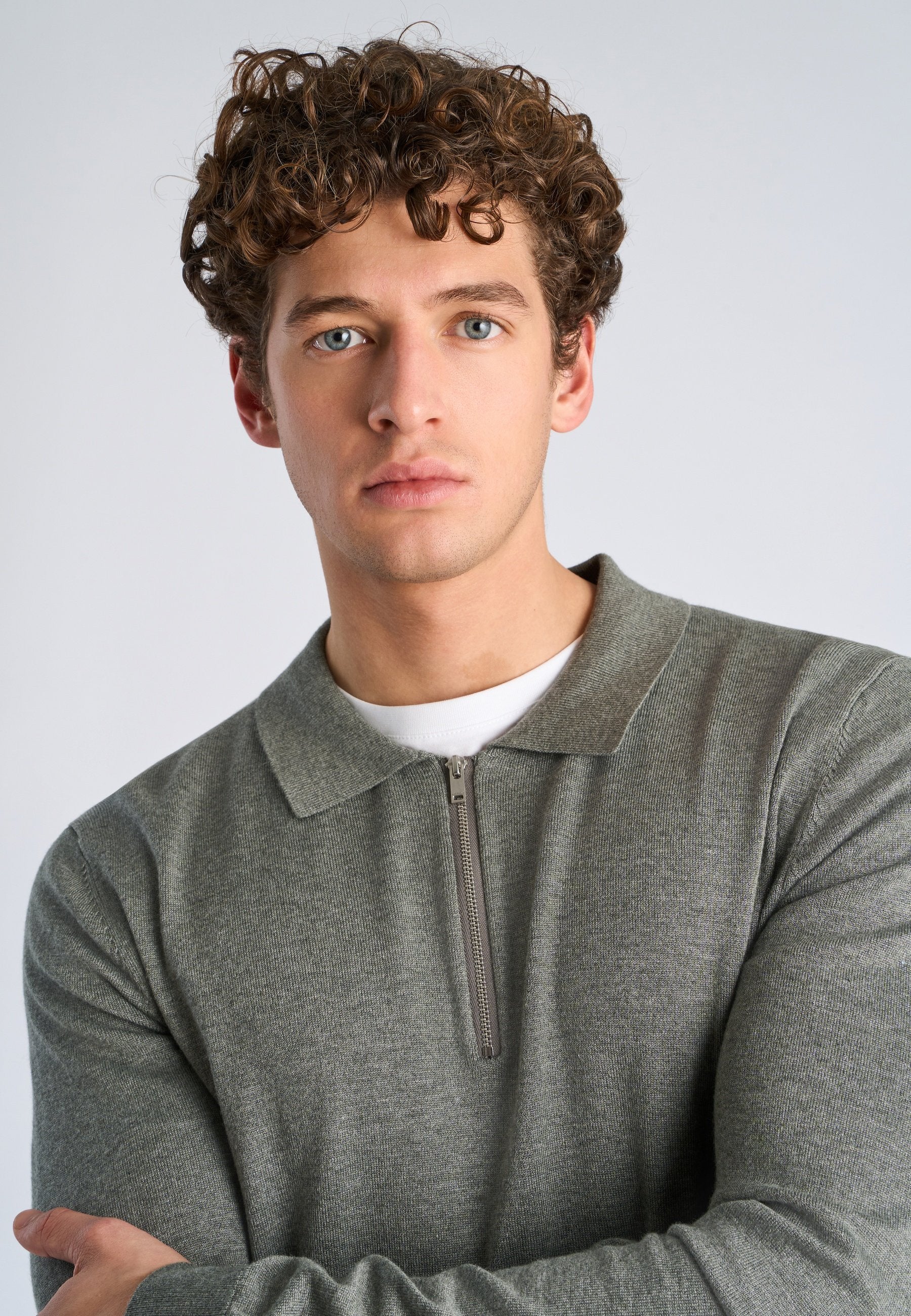 ECOVERO L/S ZIP POLO Media 5