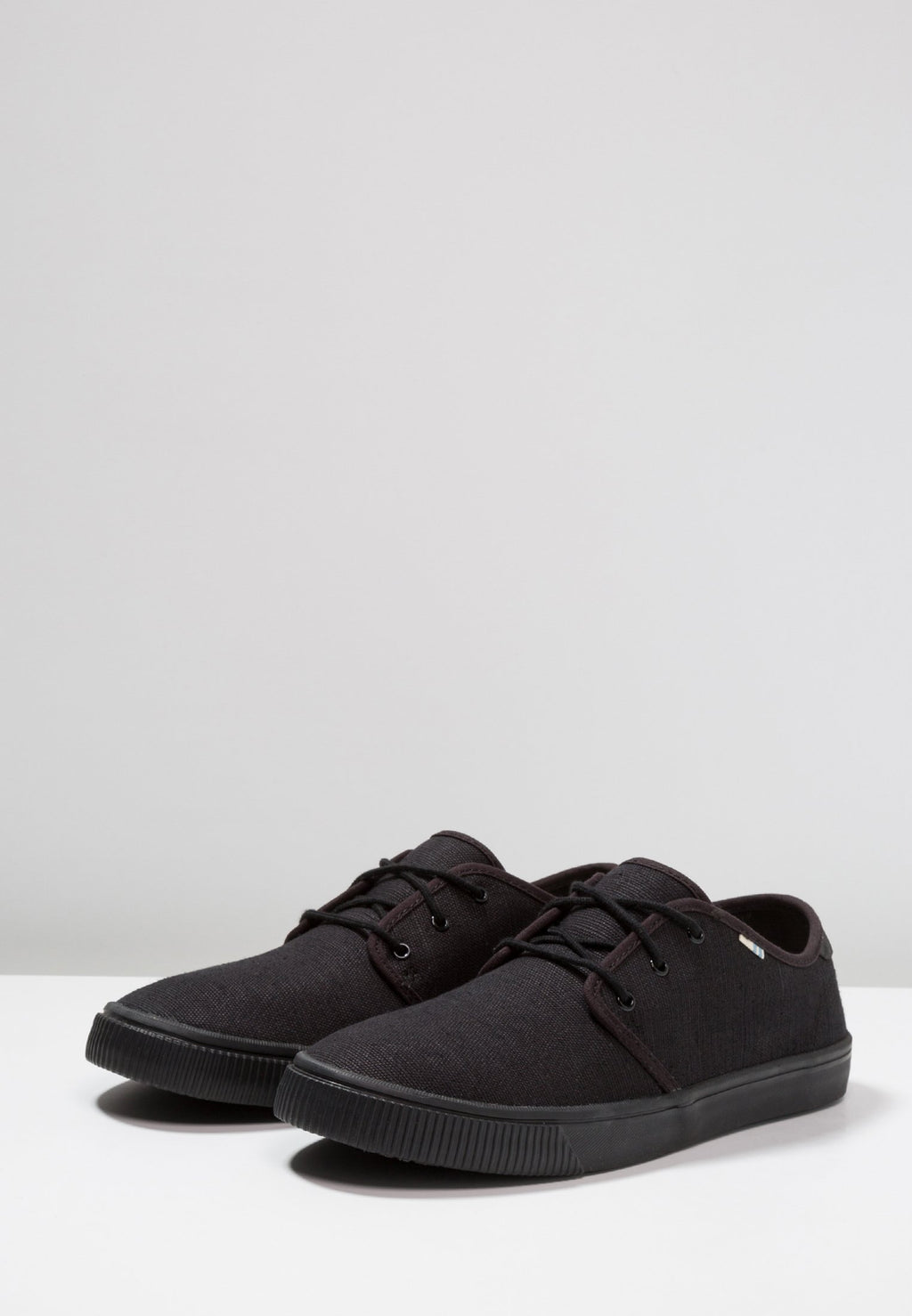 TOMS CARLO