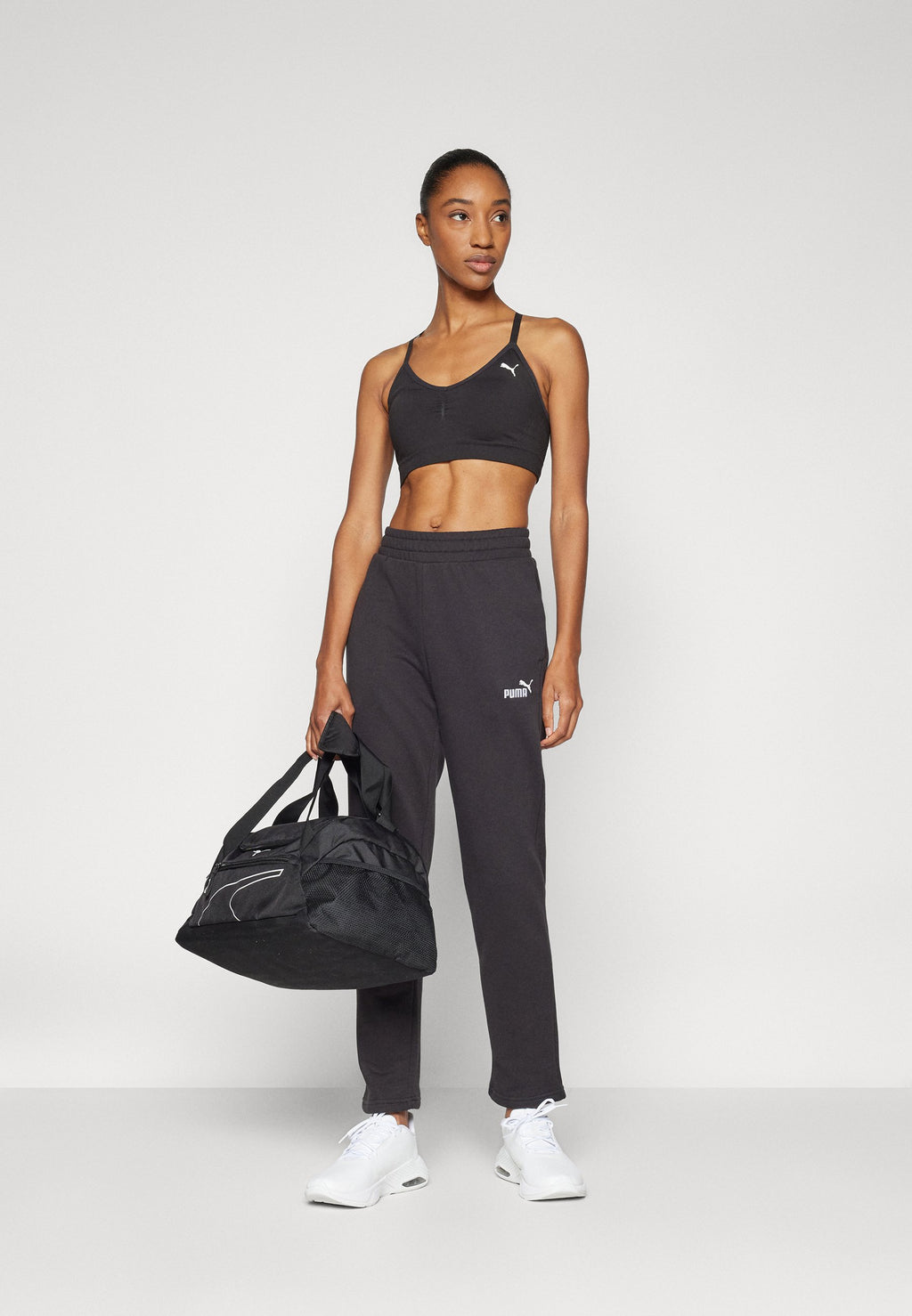 Puma ESS SMALL NO. 1 LOGO TR OP